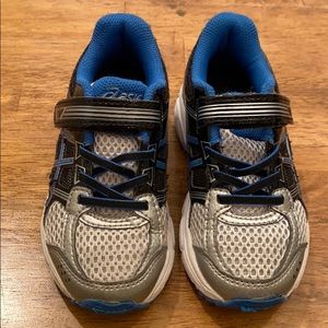 Asics boys sneakers